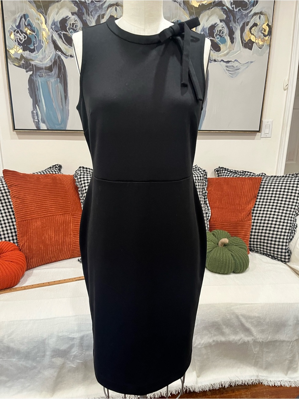 Ann Taylor Black Sleeveless Bow-Detail Sheath Dress Size 4 Work Wear Cocktail